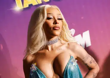 "Doja Cat Sparks Firestorm: Claims Viral Fan Hug Felt 'Manhandled'" - 17500812511097 Jpg Webp